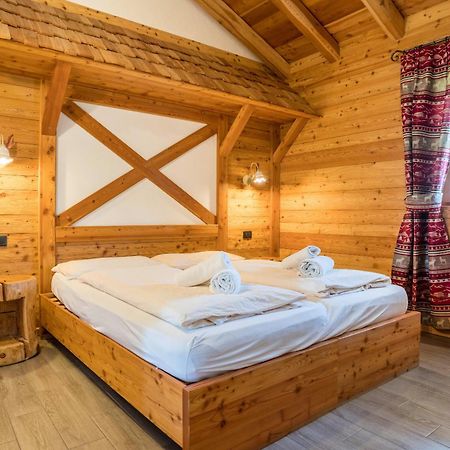 Chalet Camping Fae 1 مادونا دي كامبيليو المظهر الخارجي الصورة