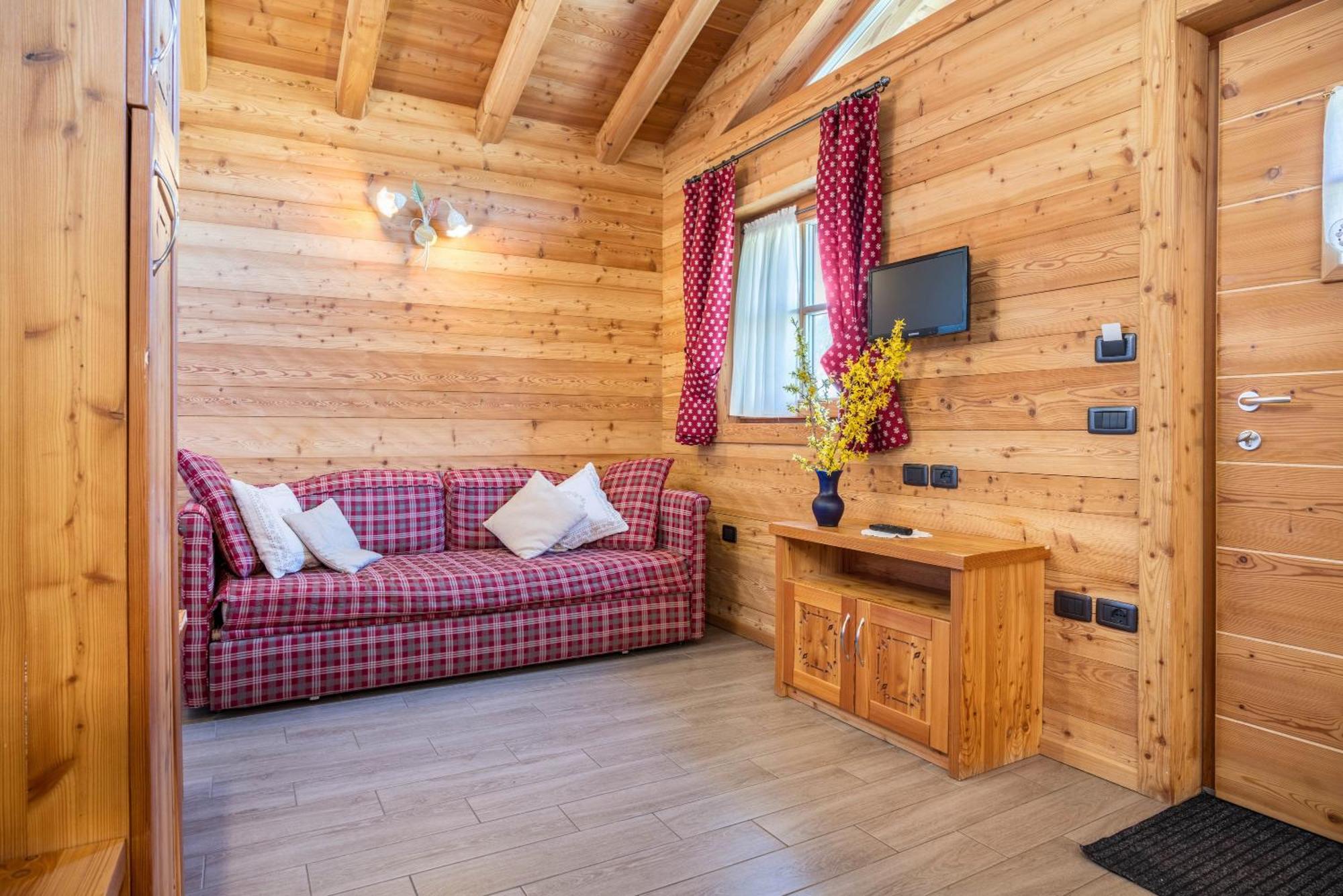 Chalet Camping Fae 1 مادونا دي كامبيليو المظهر الخارجي الصورة